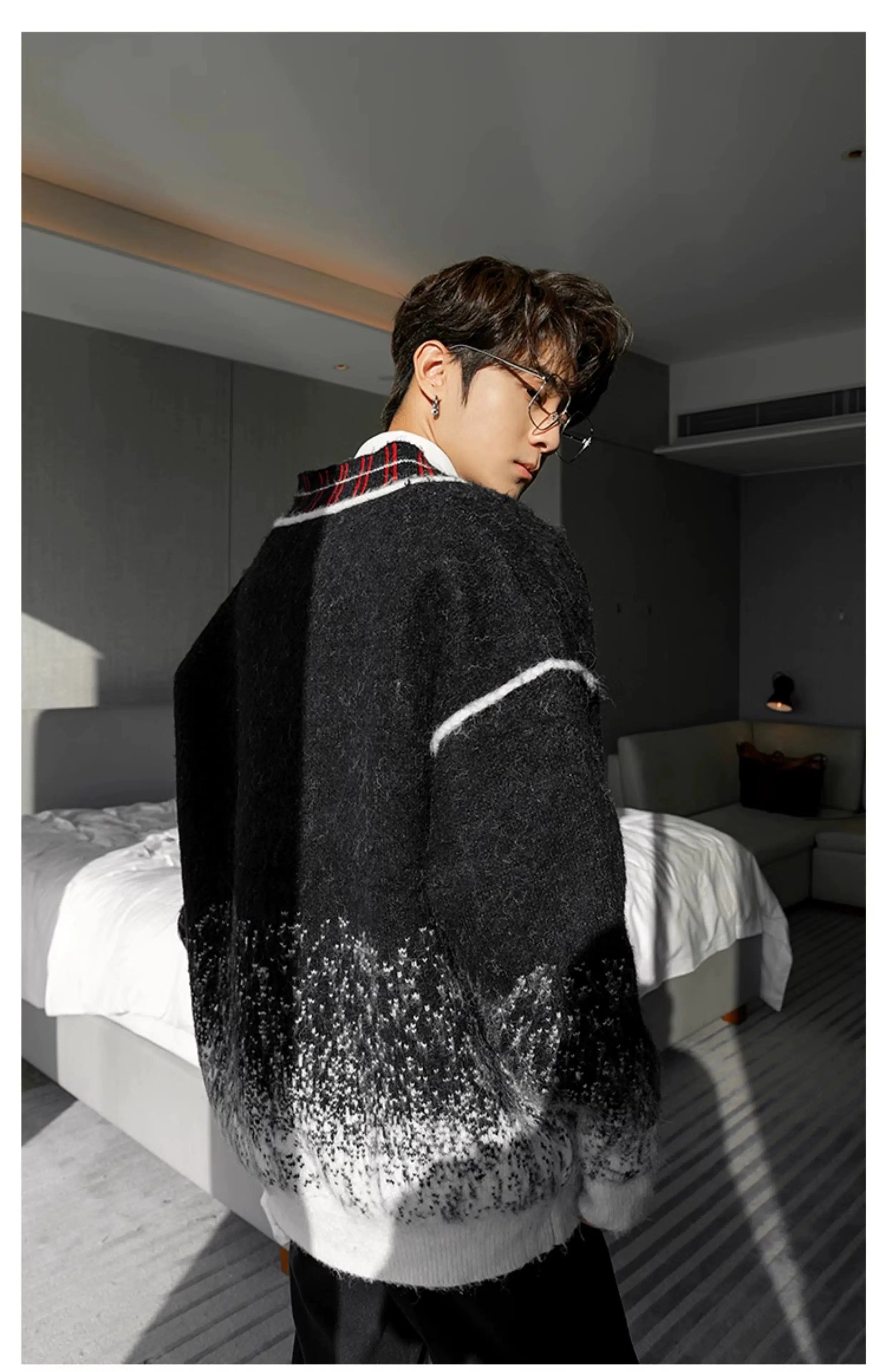 Maxct Gradient V-neck Sweater