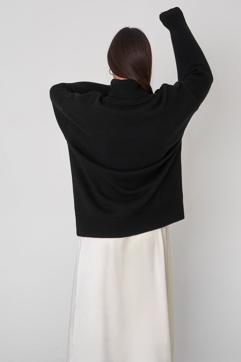 Maxct &Turtle Neck Dropped Shoulder Sweater
