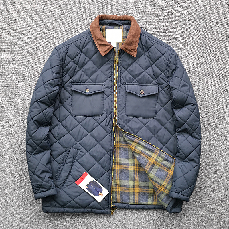 &Men’s Classic Lightweight Water-Resistant Microfiber Jacket