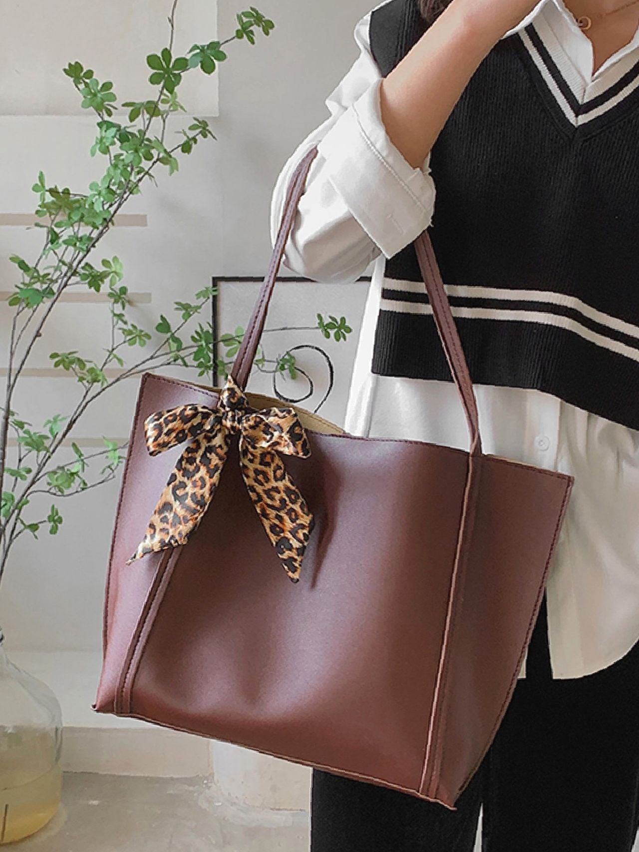 Maxct - Twilly Scarf Decor Shoulder Tote Bag  - Women Tote Bags