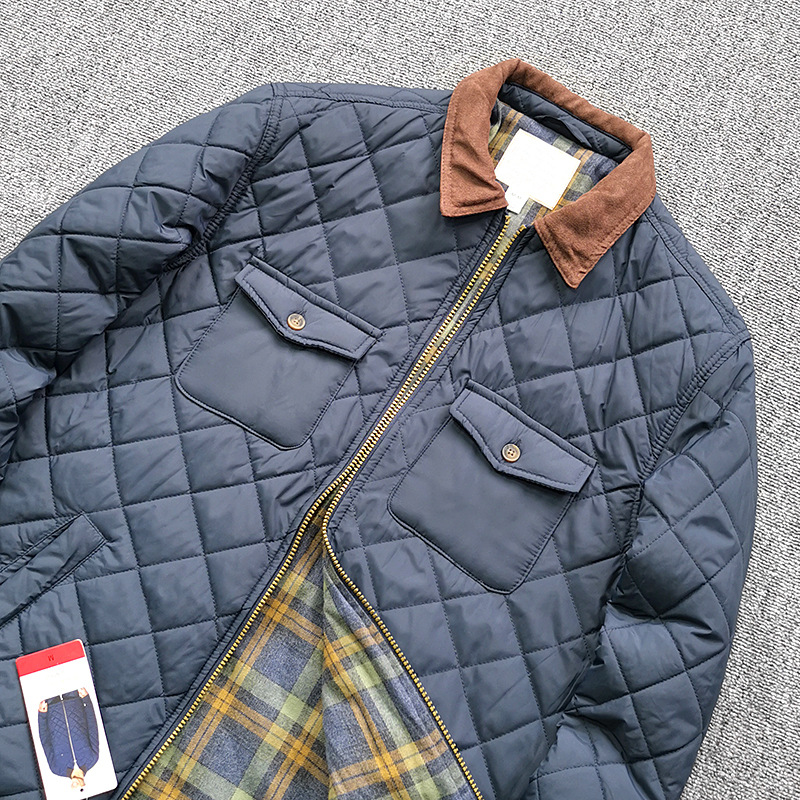 &Men’s Classic Lightweight Water-Resistant Microfiber Jacket