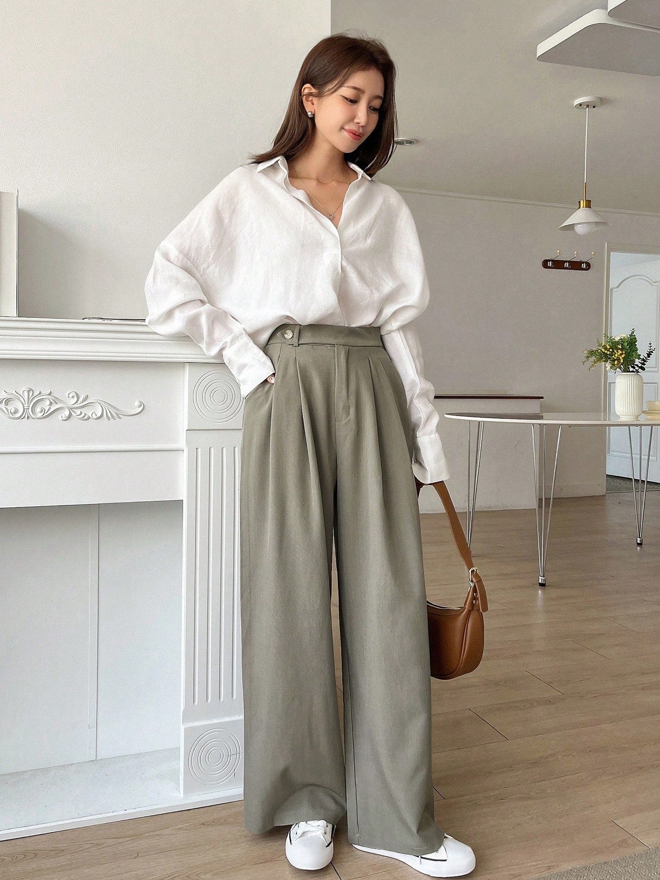 Maxct Women Solid Color Pleated Loose Wide-Leg Suit Pants
