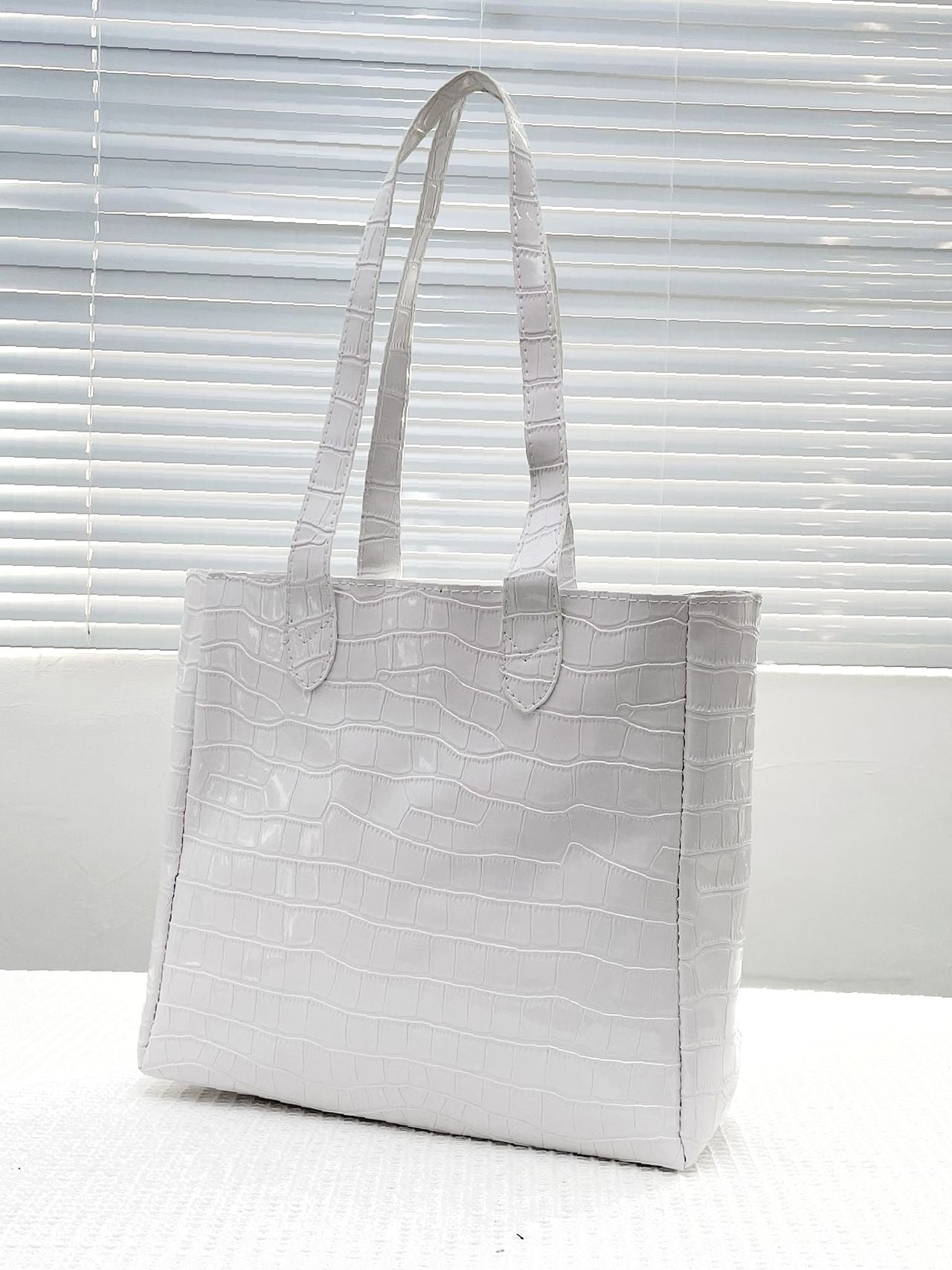 Maxct - Crocodile Embossed Pattern Shoulder Tote Bag  - Women Tote Bags