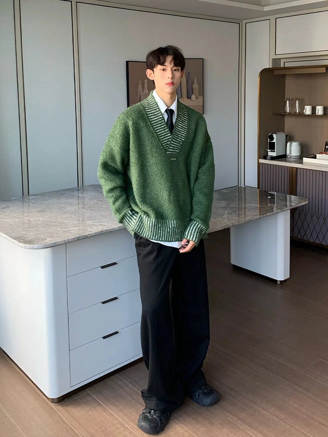 Maxct College Loose-fit V-neck Sweater