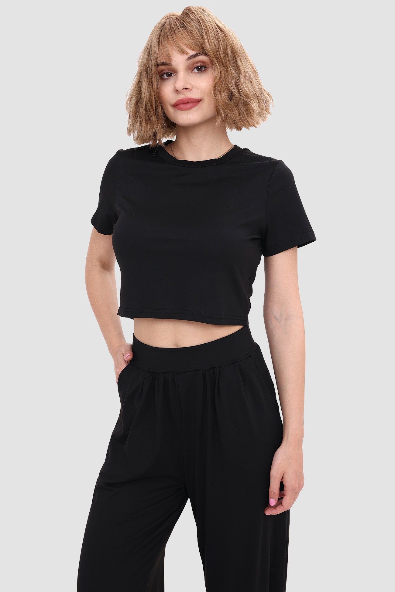 Maxct Short-sleeved T-shirt & Trousers Two-piece Set - Image 4