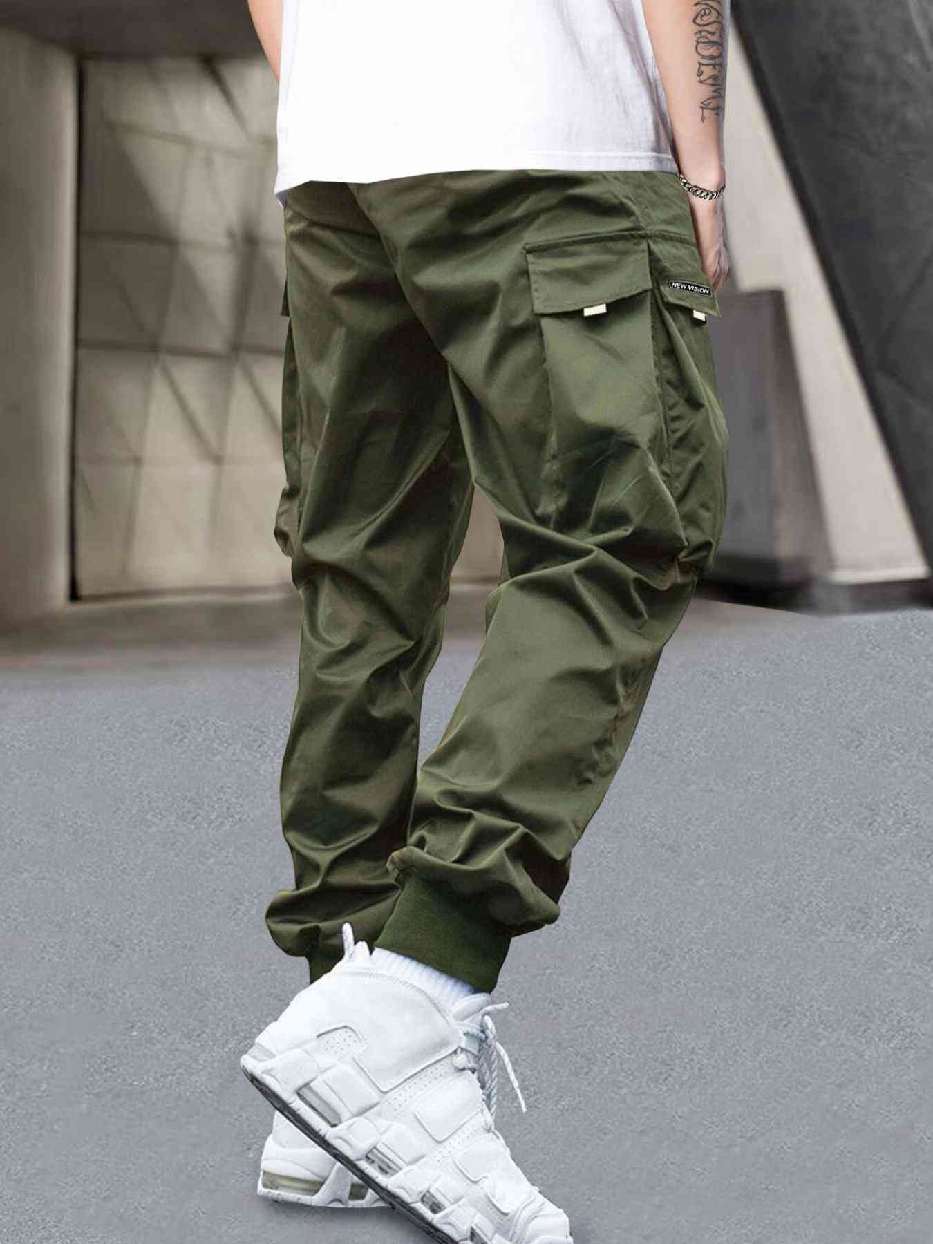 Men's Stylish Letter Graphic Cargo Pants with Flap Pockets - Drawstring Waist for Comfort