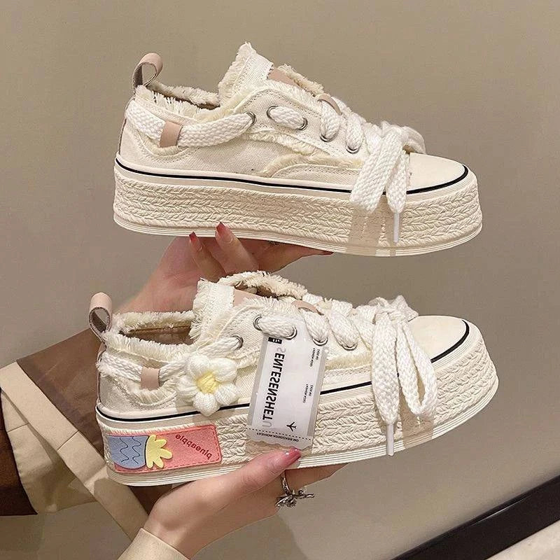 Lace-Up Women's Platform Sneakers Flower Design for Teens Maxct