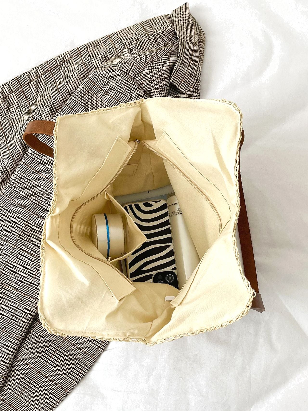 Maxct - Hollow Out Straw Bag  - Women Tote Bags