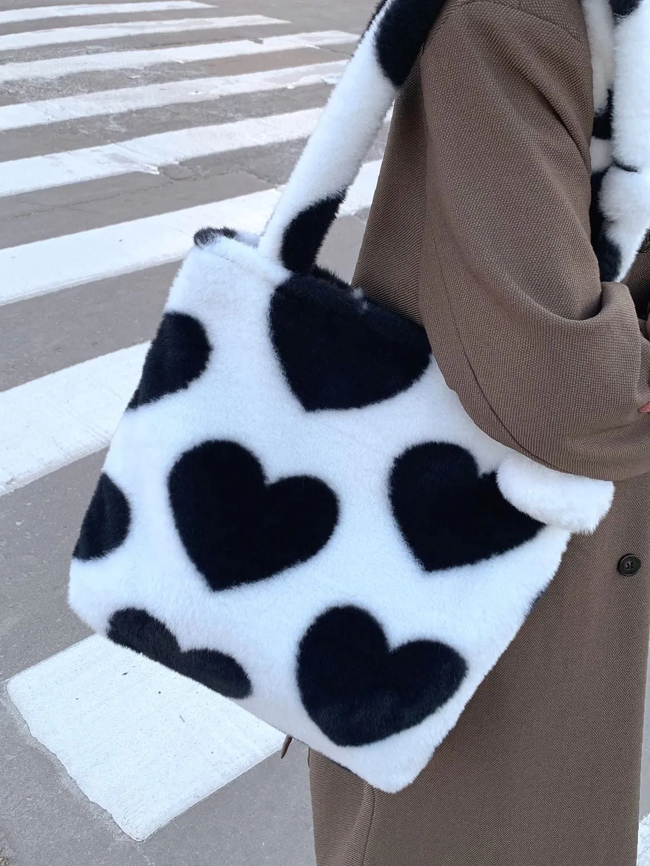 Maxct - Fluffy Heart Pattern Shoulder Tote Bag  - Women Tote Bags