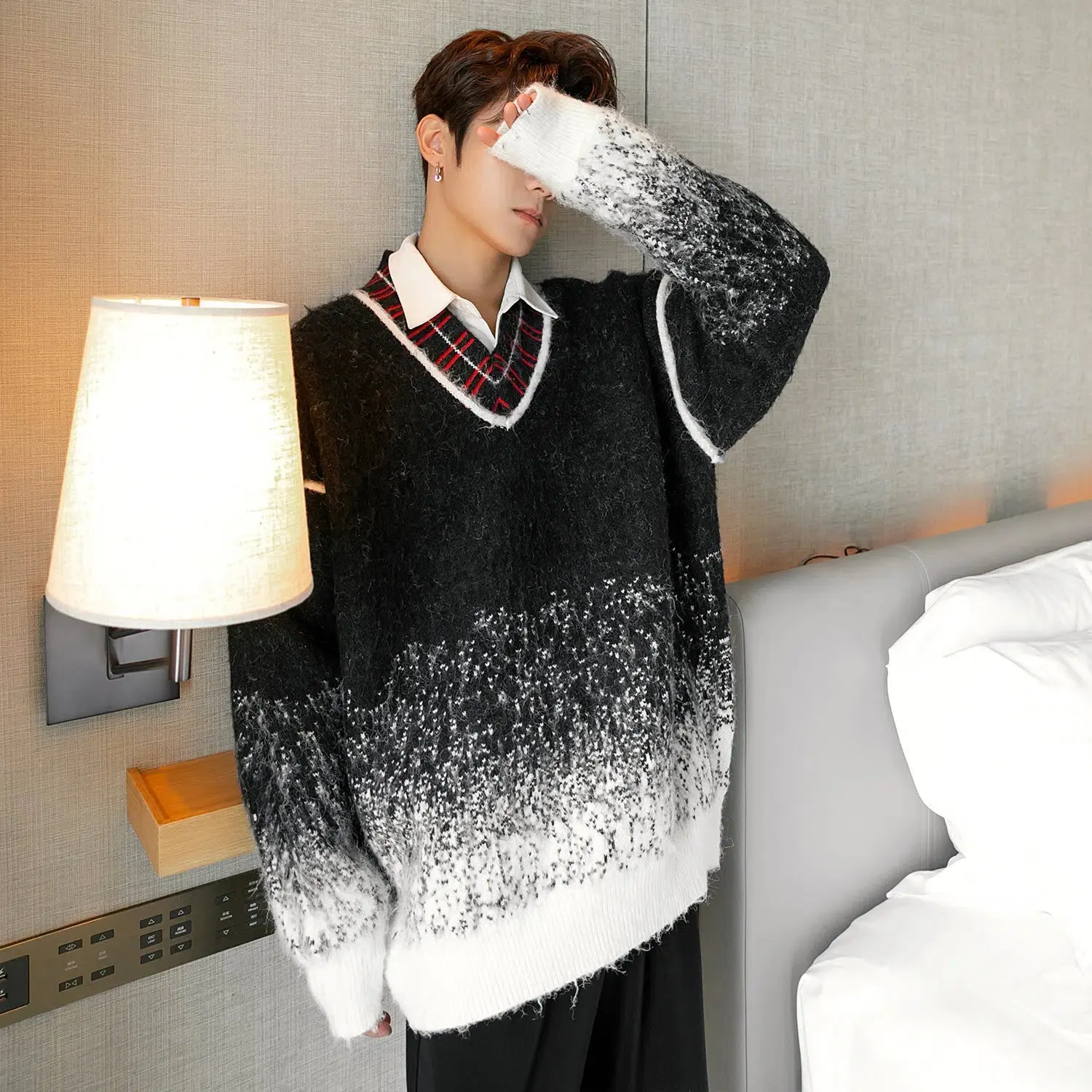 Maxct Gradient V-neck Sweater
