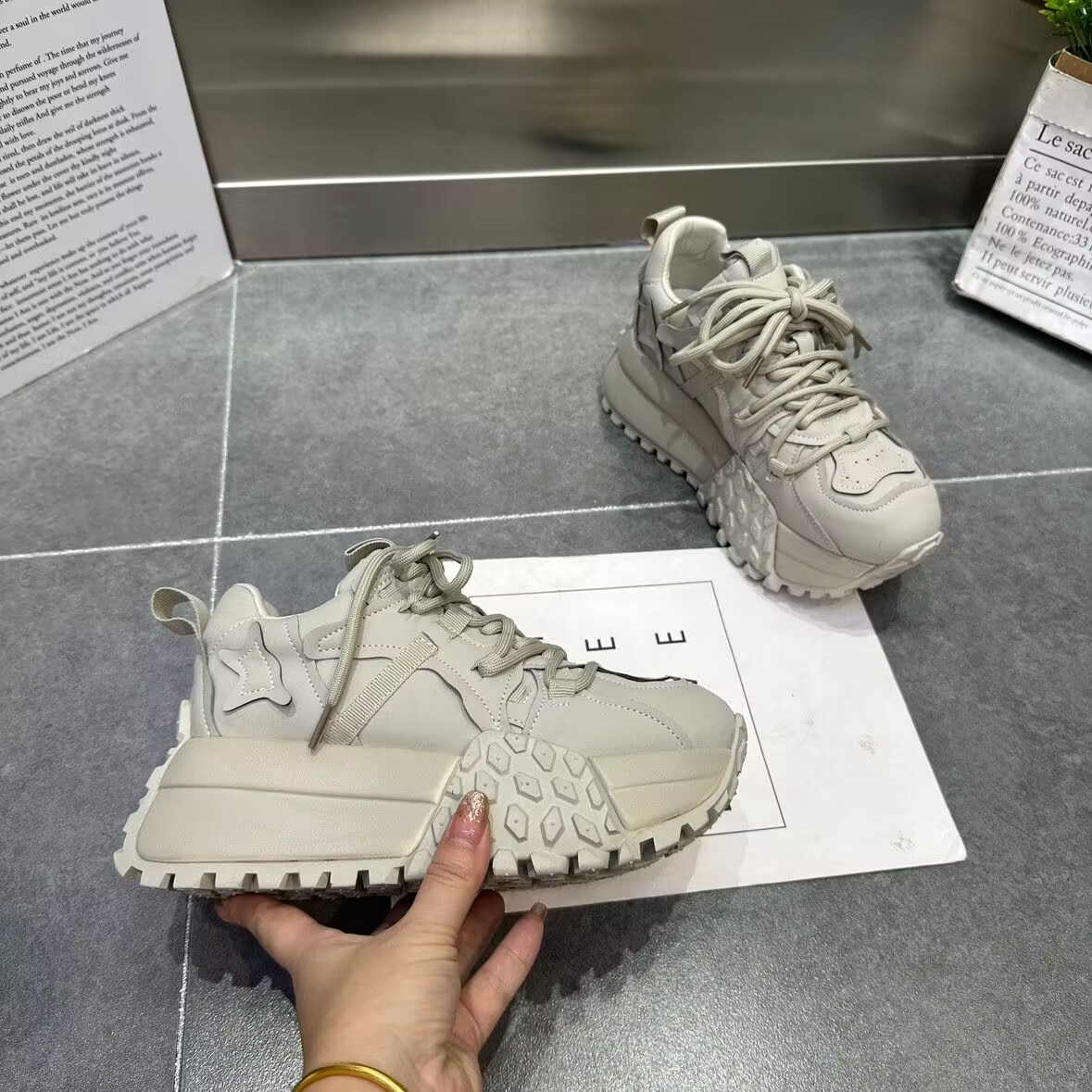 Luxury Women's Casual Light Flat Vulcanize Sneakers - true deals club