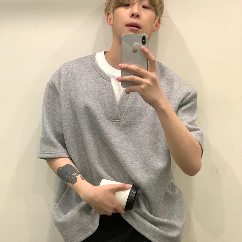Maxct 90s Streetwear Niche Design Sense Fake Two-piece V-neck Short-sleeved T-shirt Men's Summer New Loose Korean-style Simple All-match Half-sleeved Top