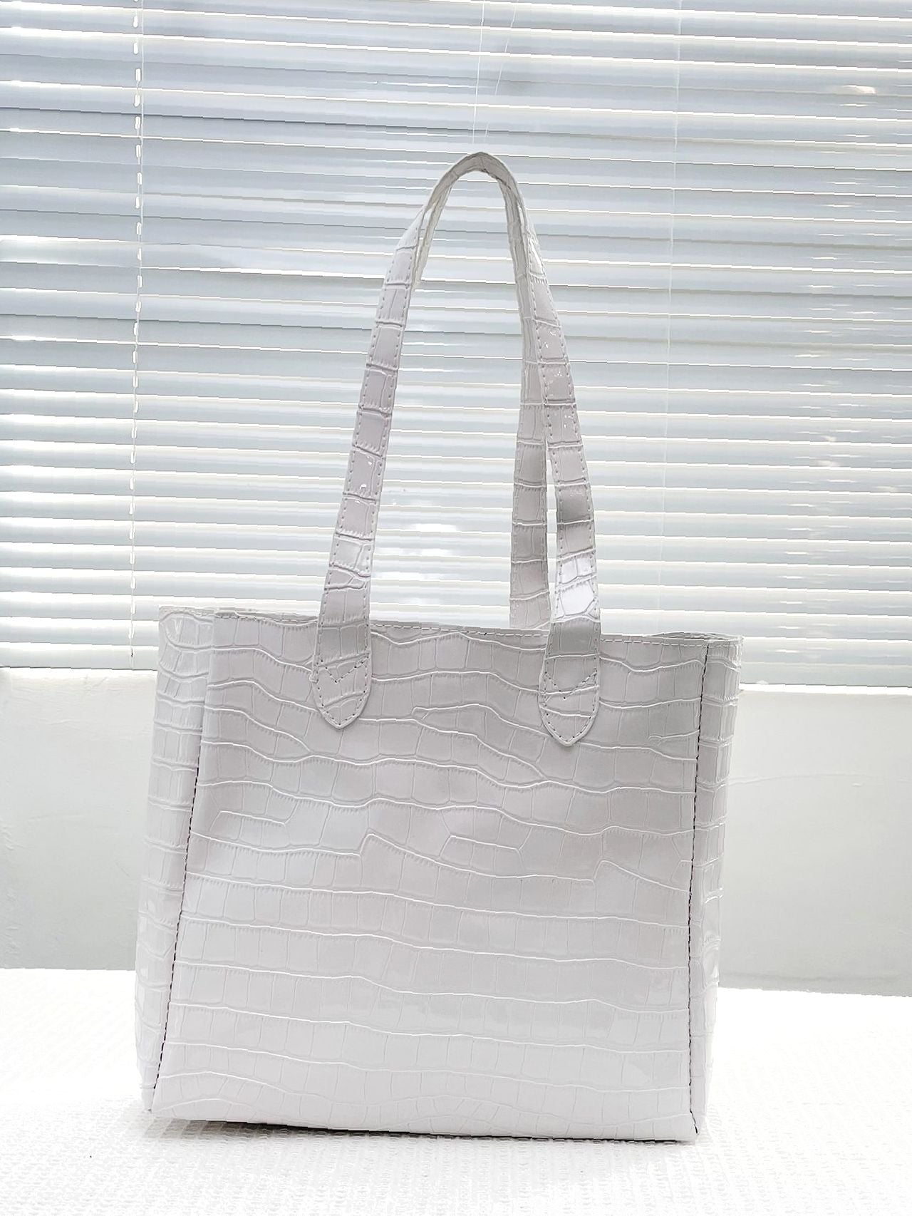 Maxct - Crocodile Embossed Pattern Shoulder Tote Bag  - Women Tote Bags