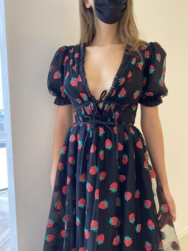 Sequined Strawberry Mesh Pleated Maxi Dress Maxct