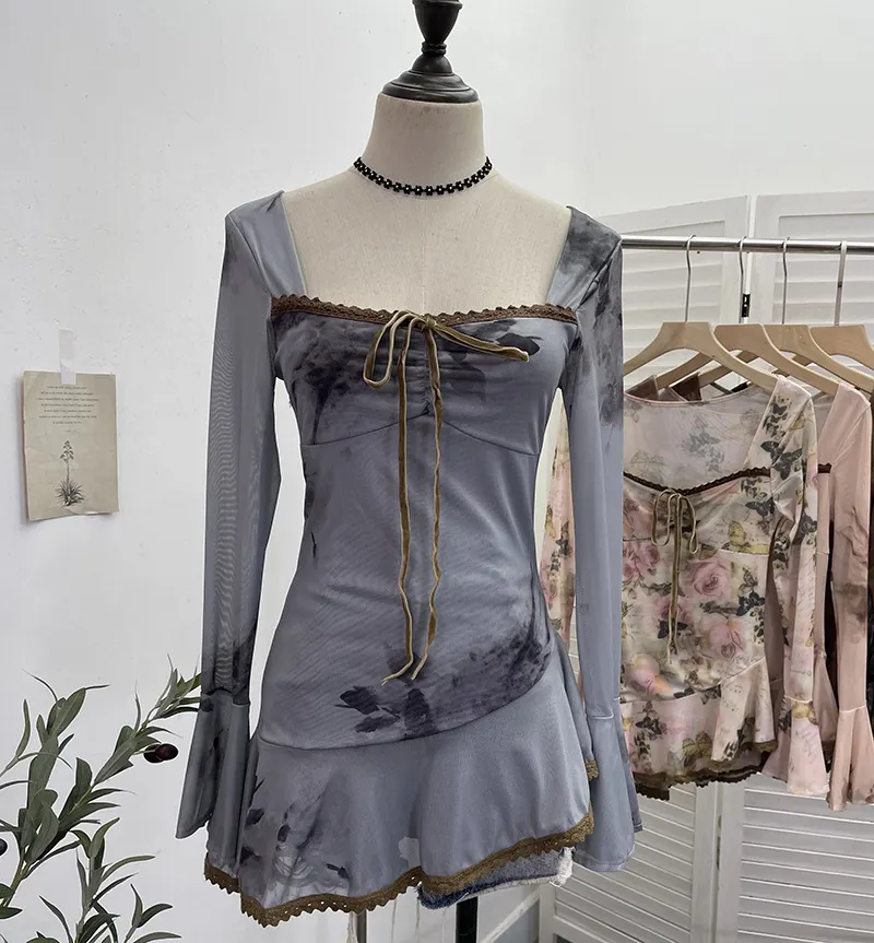 Maxct Spring and Summer New French Square Collar Lace-up Blooming Flared Long-Sleeved Top Lace Edge Design T-shirt 9980