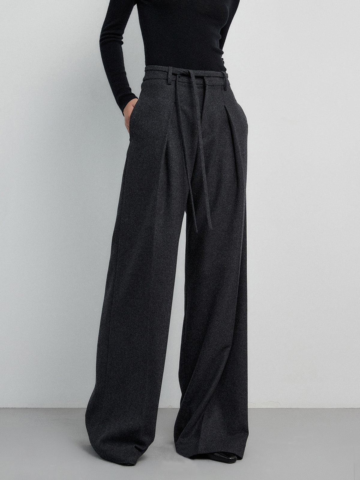 Maxct Solid Mid Waist Pocket Pants with Matching Tie