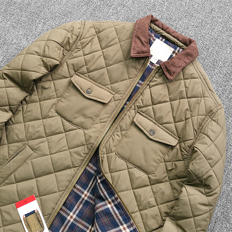 &Men’s Classic Lightweight Water-Resistant Microfiber Jacket