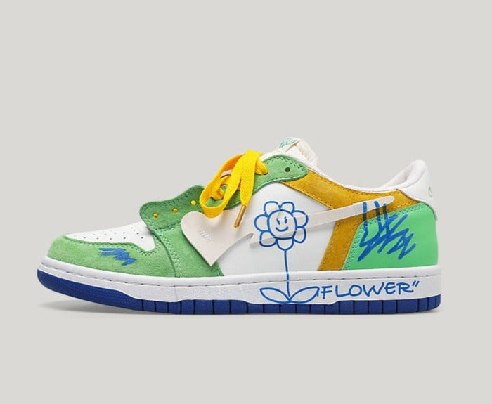 Low-top Graffiti Sneakers for Women Maxct