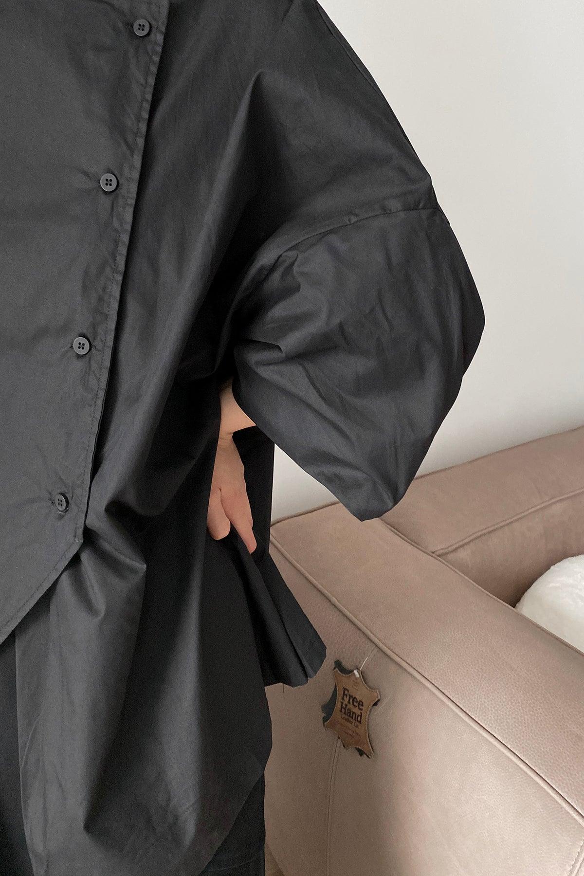 Maxct Cool Measured Bias-breasted Irregular-placket Shirt