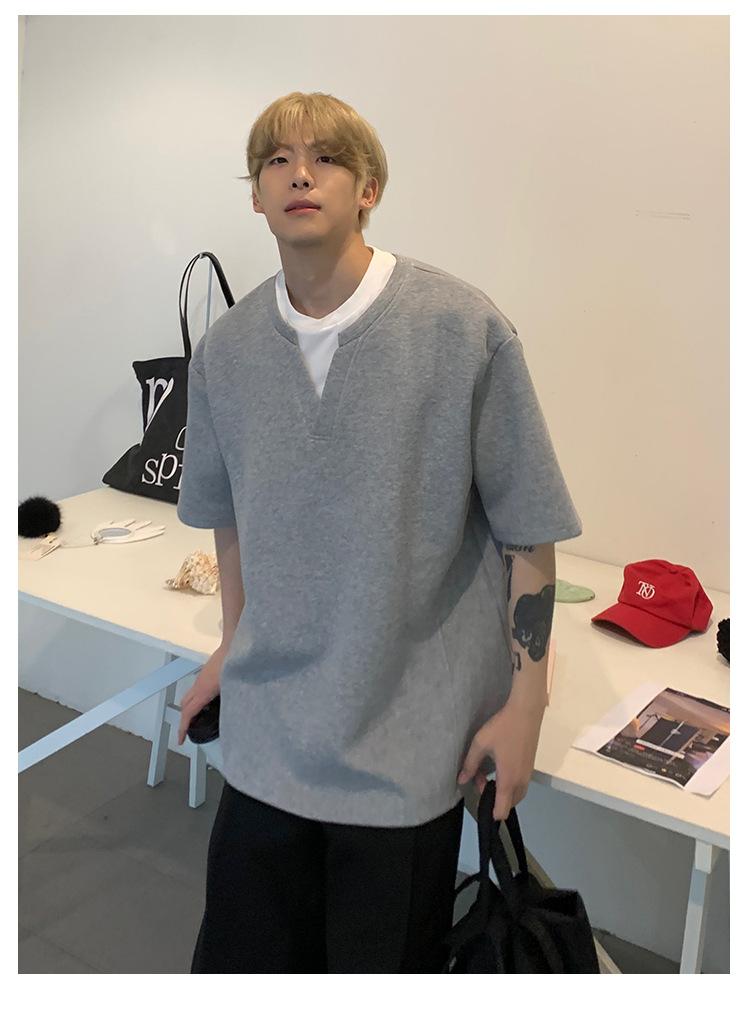 Maxct 90s Streetwear Niche Design Sense Fake Two-piece V-neck Short-sleeved T-shirt Men's Summer New Loose Korean-style Simple All-match Half-sleeved Top