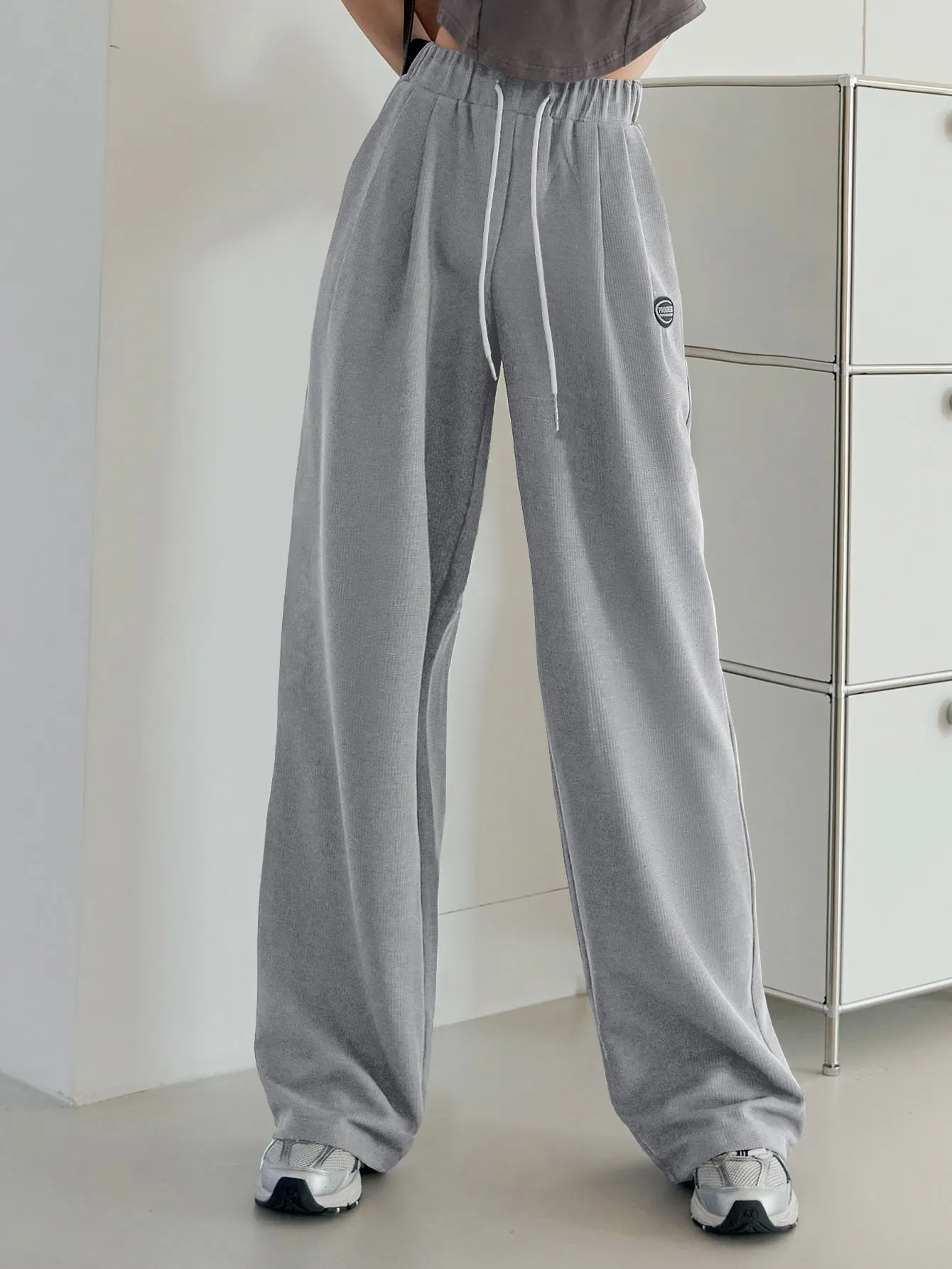 Maxct Letter Patch Drawstring Wide Leg Sweatpants