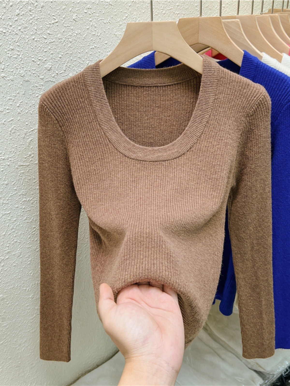 Maxct Photos U-neck Knitted Sweater For Women's Autumn Long Sleeved Top Girls Simple Base Jumper GT8311