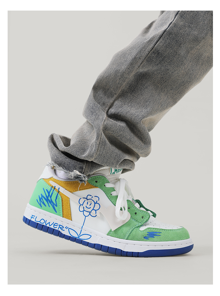 Low-top Graffiti Skateboard Shoes - true deals club
