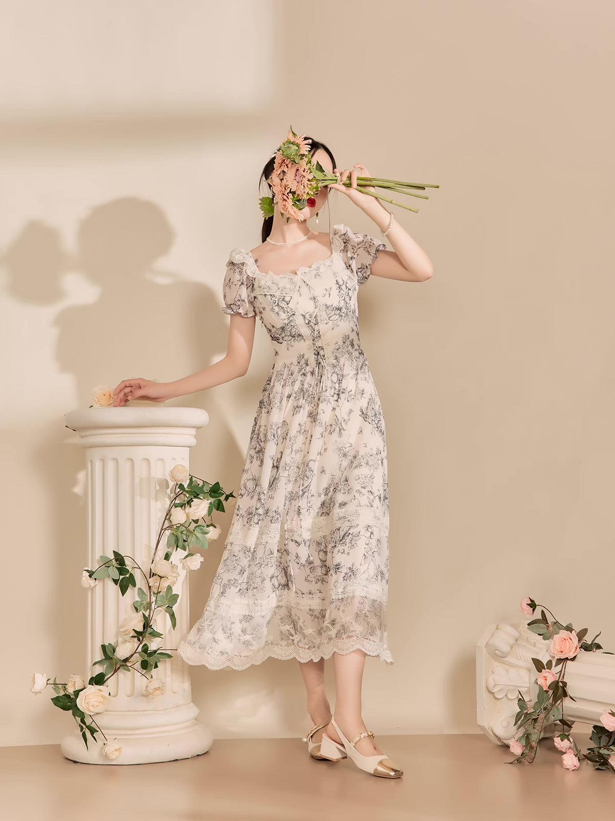 Porcelain Sketch Midi Dress Maxct
