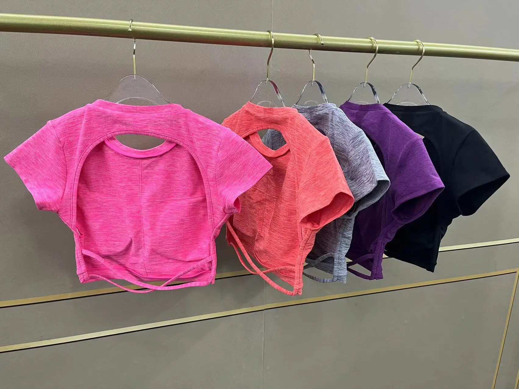 Maxct Backless Gym Workout Top with Cups Women Sportswear Short Sleeve O-neck Sport T-shirt Yoga Wear Ladies Fitness Shirt Pink