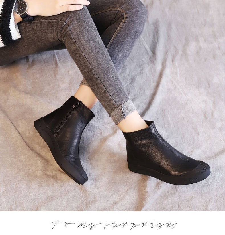 Women's Flat Leather Ankle Boots