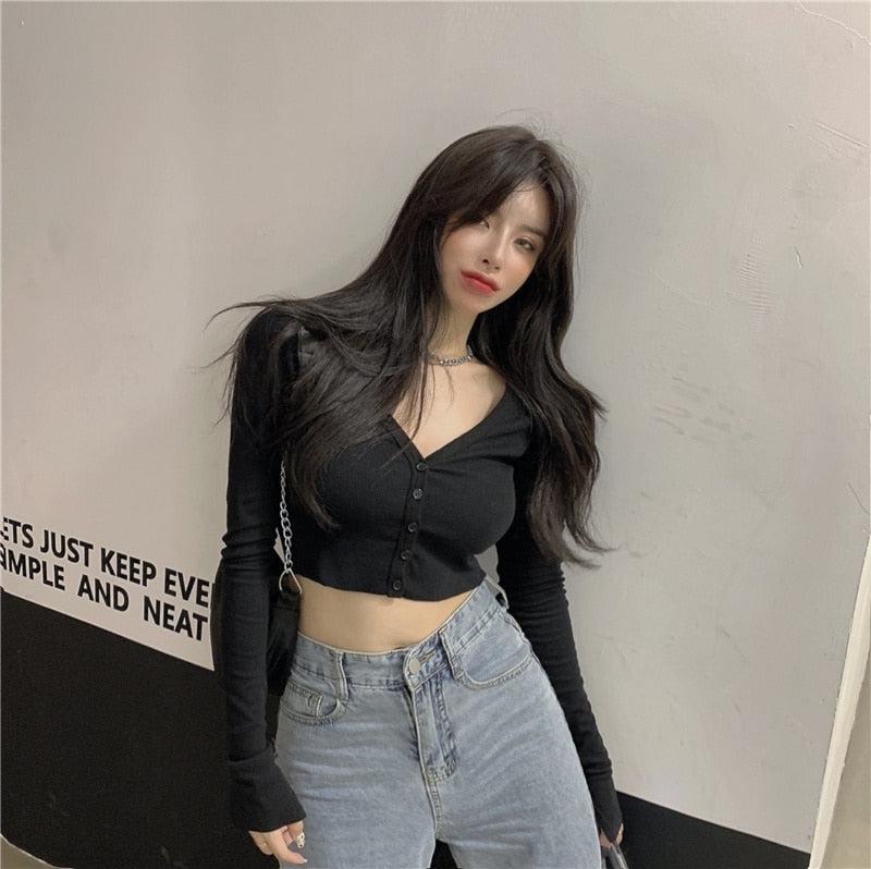Maxct &Extra Long Sleeves Buttoned Crop Top