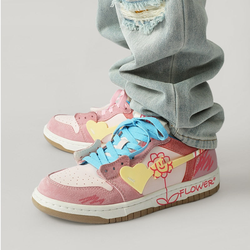 Low-top Graffiti Sneakers for Women Maxct