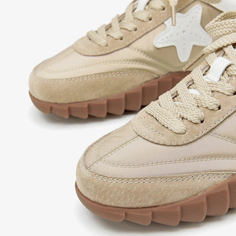 Star Applique Suede Patchwork Women's Casual Sneakers Maxct
