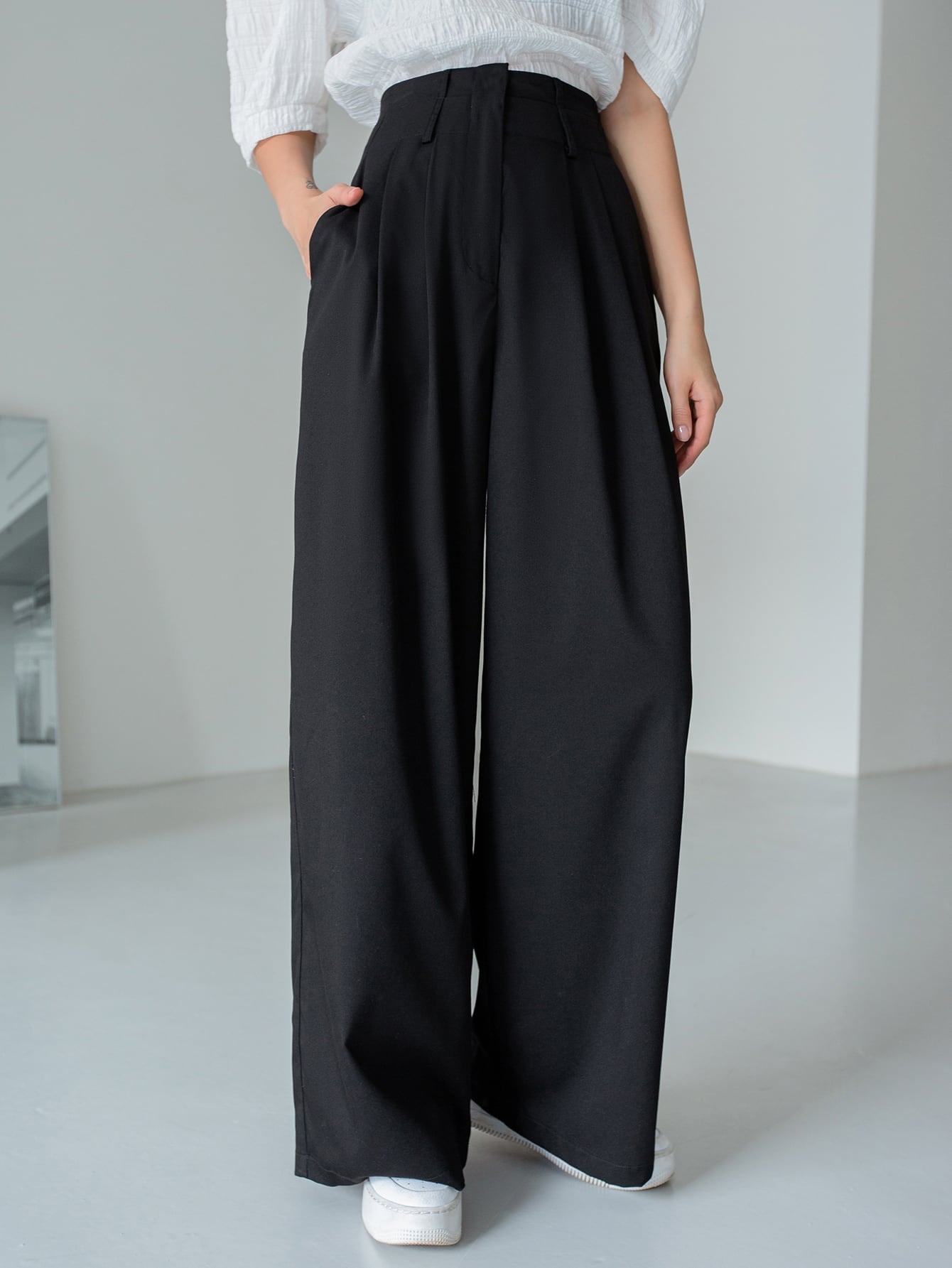Maxct Slant Pockets Wide Leg Tailored Pants