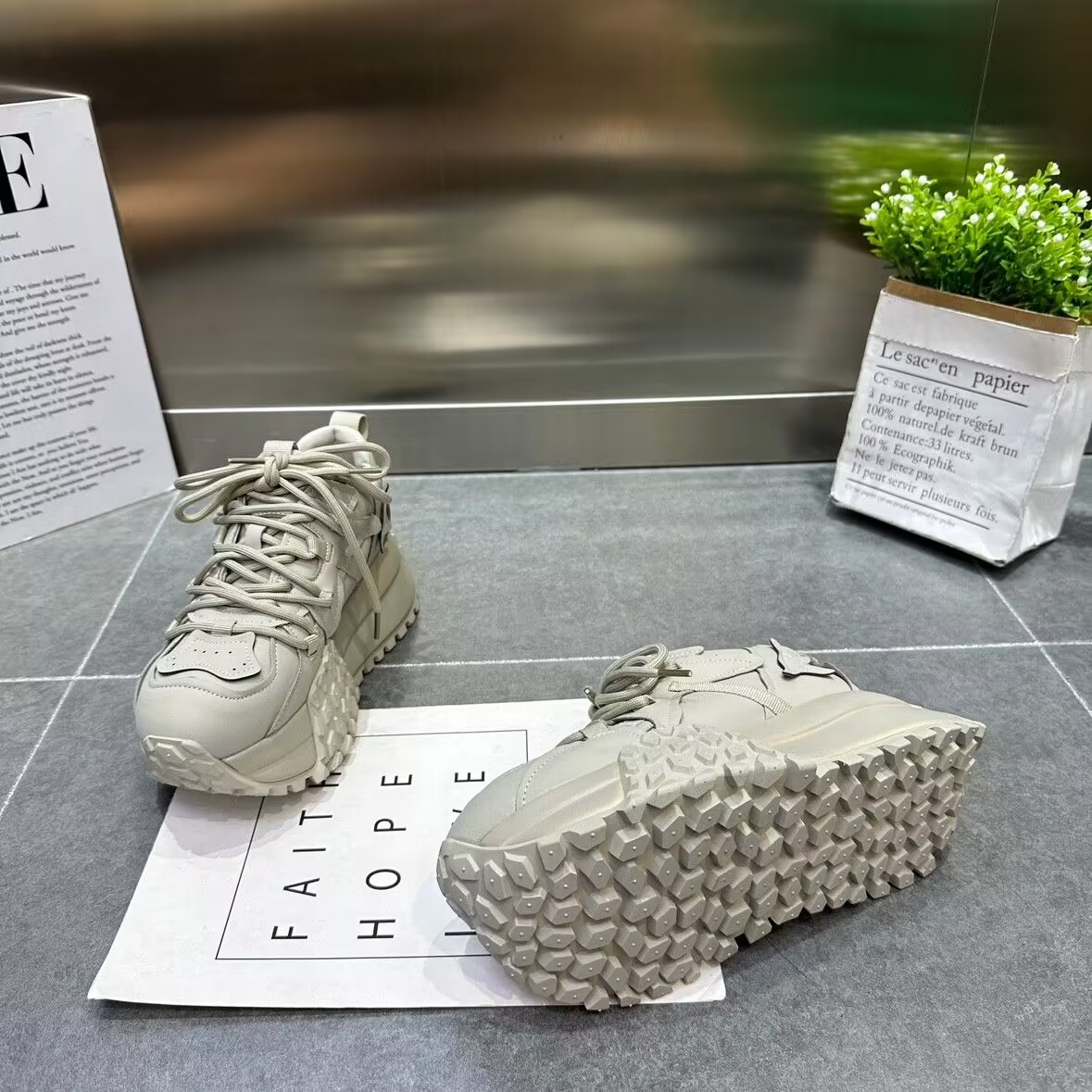 Luxury Women's Casual Light Flat Vulcanize Sneakers - true deals club