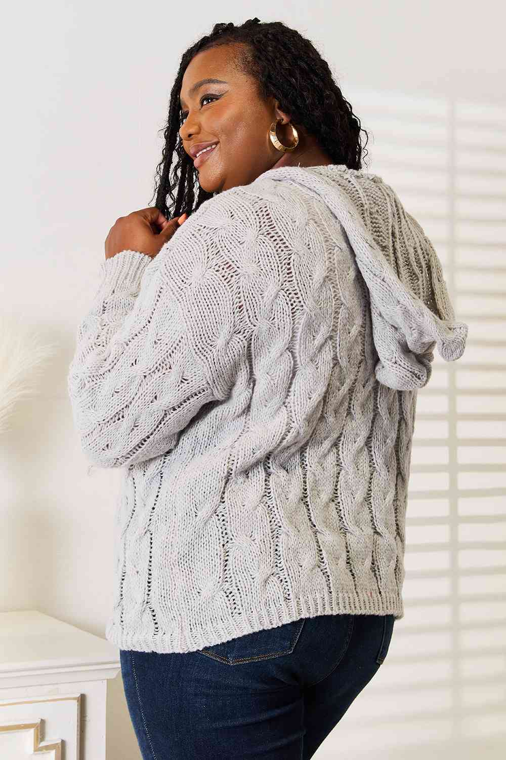 Maxct &Woven Right Cable-Knit Hooded Sweater