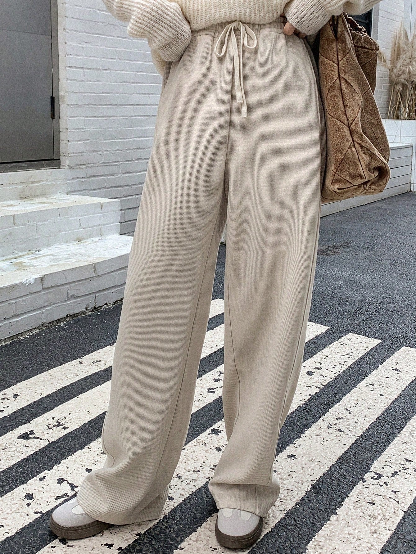 Maxct Kpop Drawstring Waist Slant Pocket Sweatpants