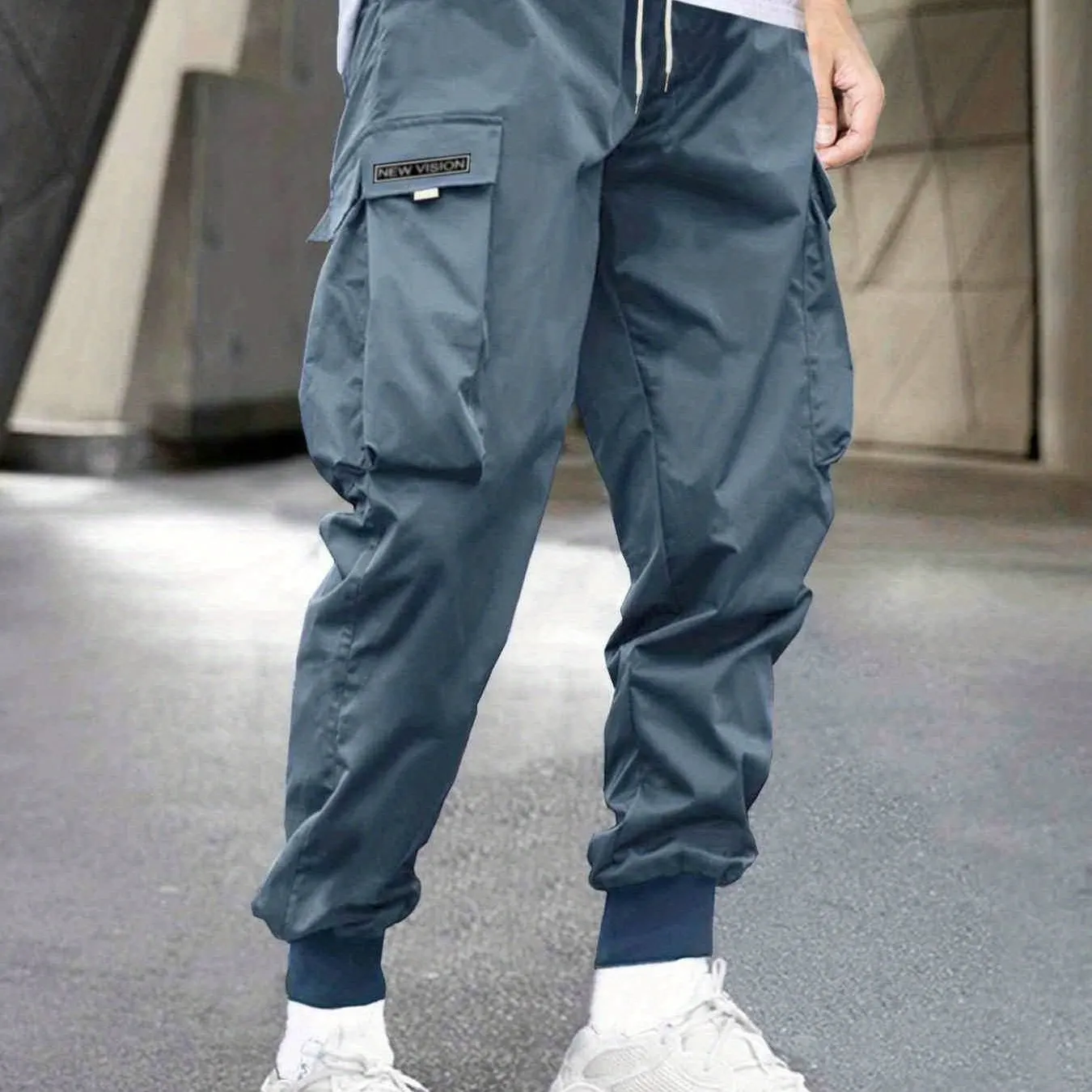 Maxct Men's Stylish Letter Graphic Cargo Pants with Flap Pockets - Drawstring Waist for Comfort