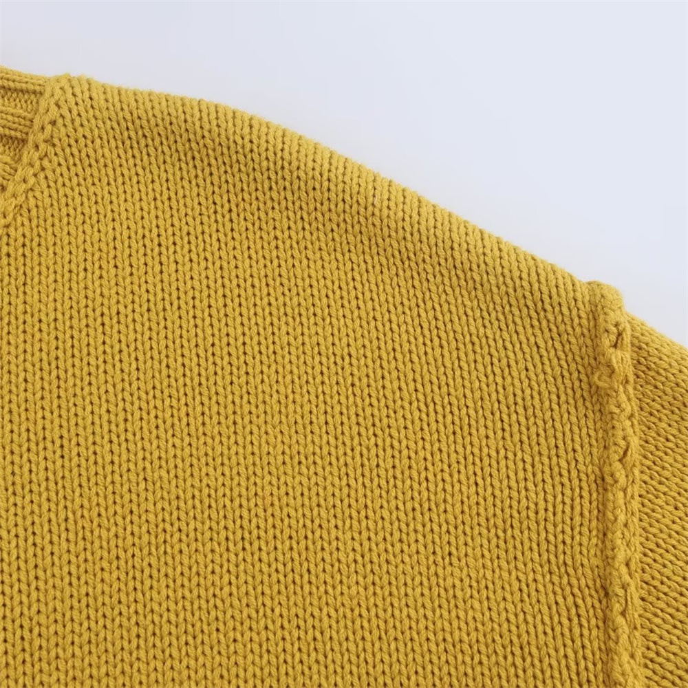 Autumn New Product Women's Sewing Decoration Long Sleeve Round Neck Loose Fork Simple Knitted Shirt