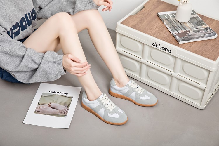 Women's Leather Flat Sneakers - true deals club