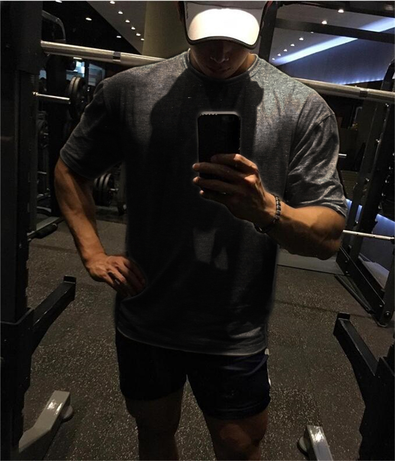 Plain Gym Clothing Fitness Mens Oversized T Shirt Outdoor Hip Hop Streetwear Loose Half Sleeve T-shirt Bodybuilding Tee Shirt