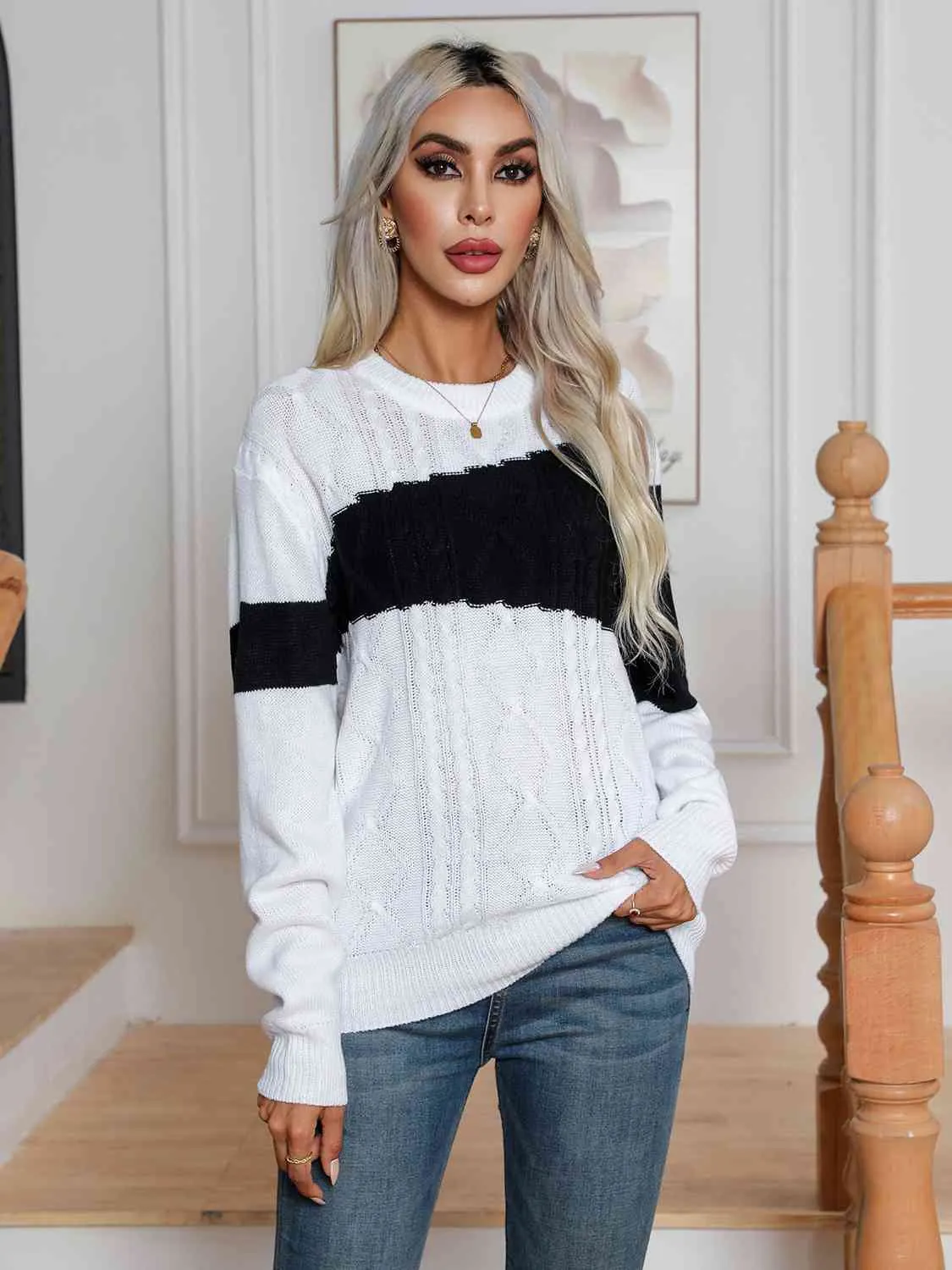 Maxct &Color Block Cable-Knit Round Neck Sweater