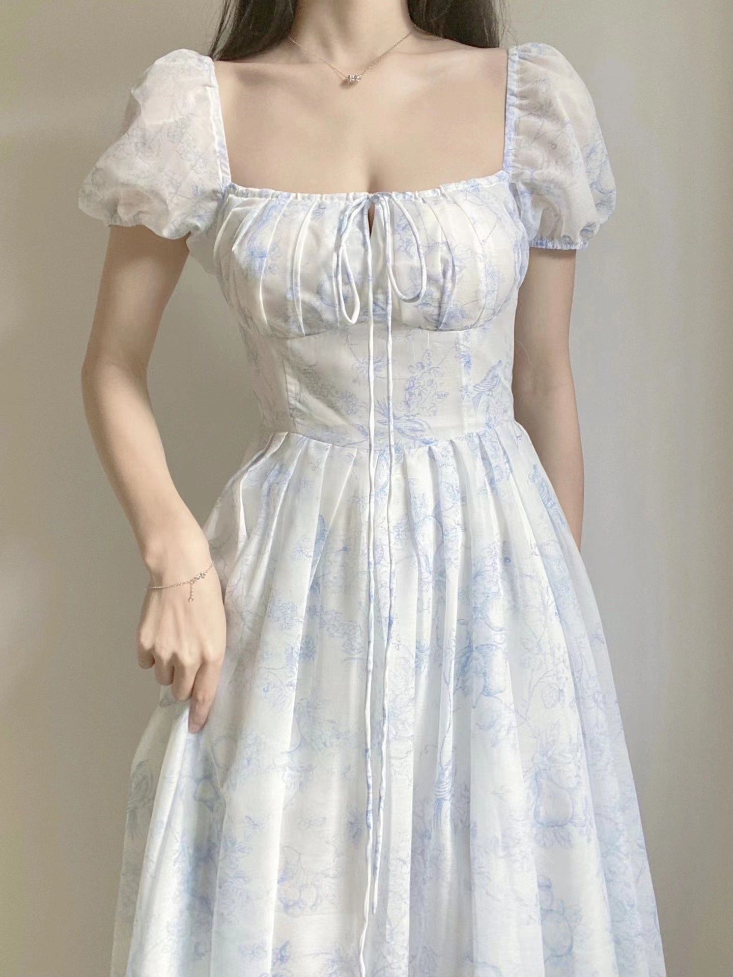 Porcelain Sketch Midi Dress Maxct