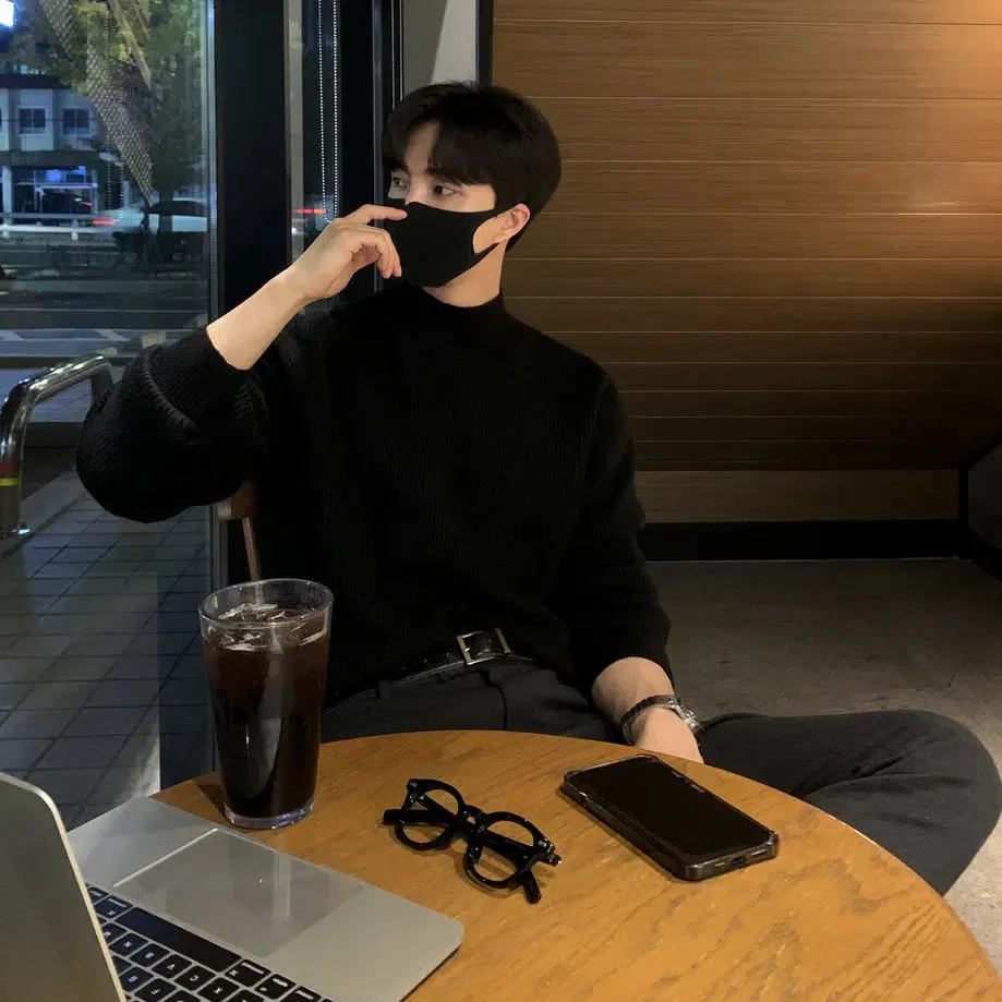 Maxct Half Turtleneck Pleated Sweater