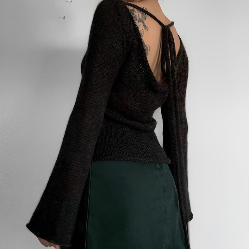 Maxct &Flare Sleeved Knit Backless Top