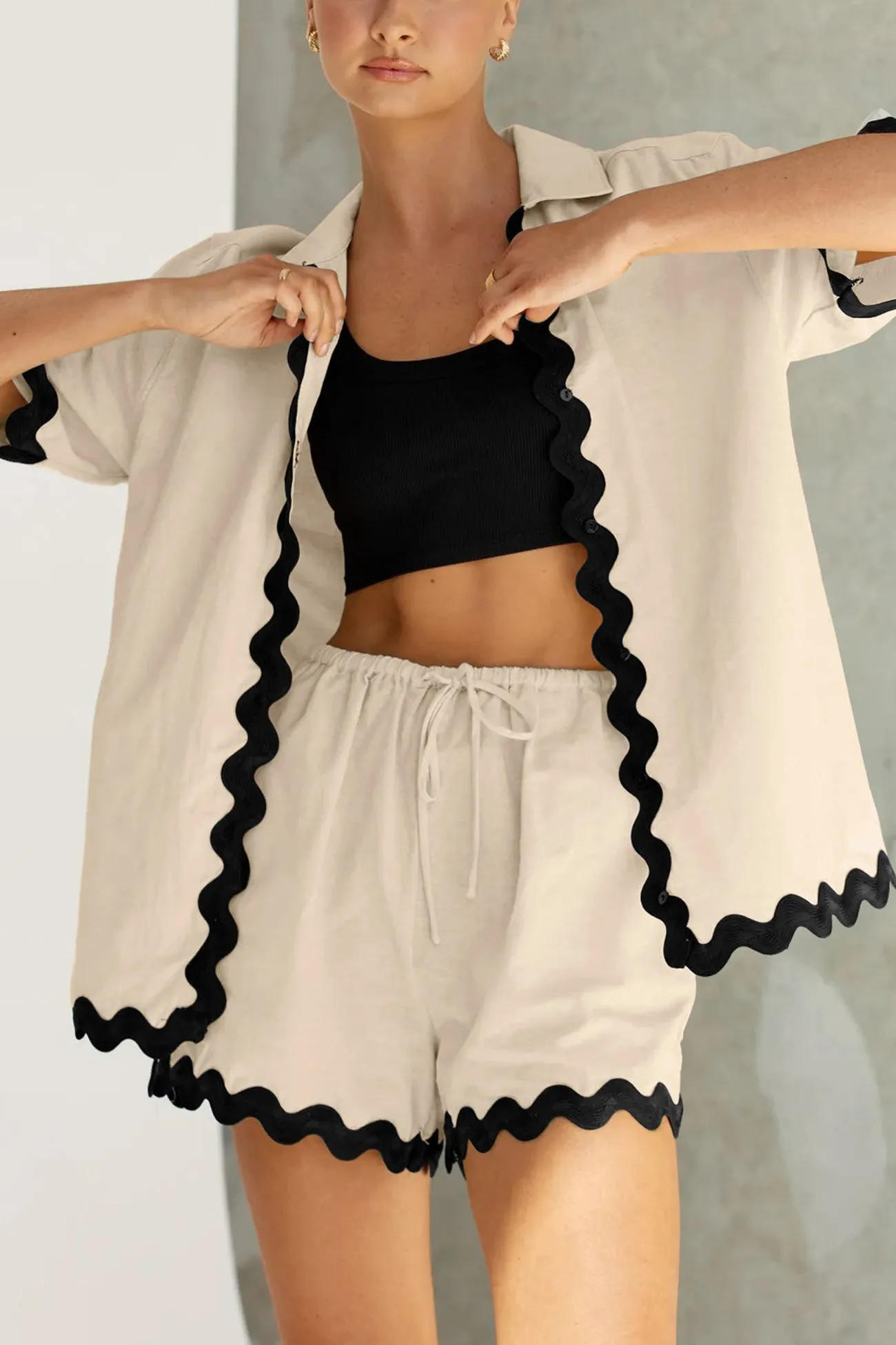 Maxct Contrast Wavy Shirt Two-piece Shorts Set