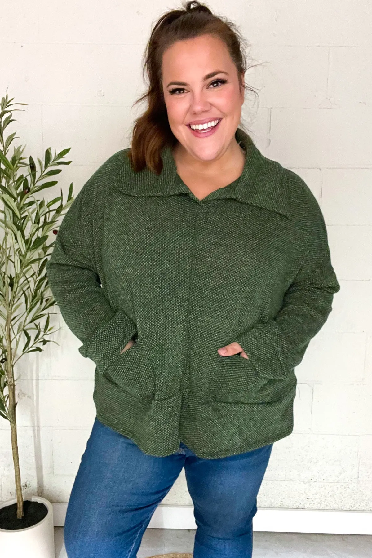 Maxct &Easy Living Olive Textured Knit Notch Neck Oversized Collar Sweater