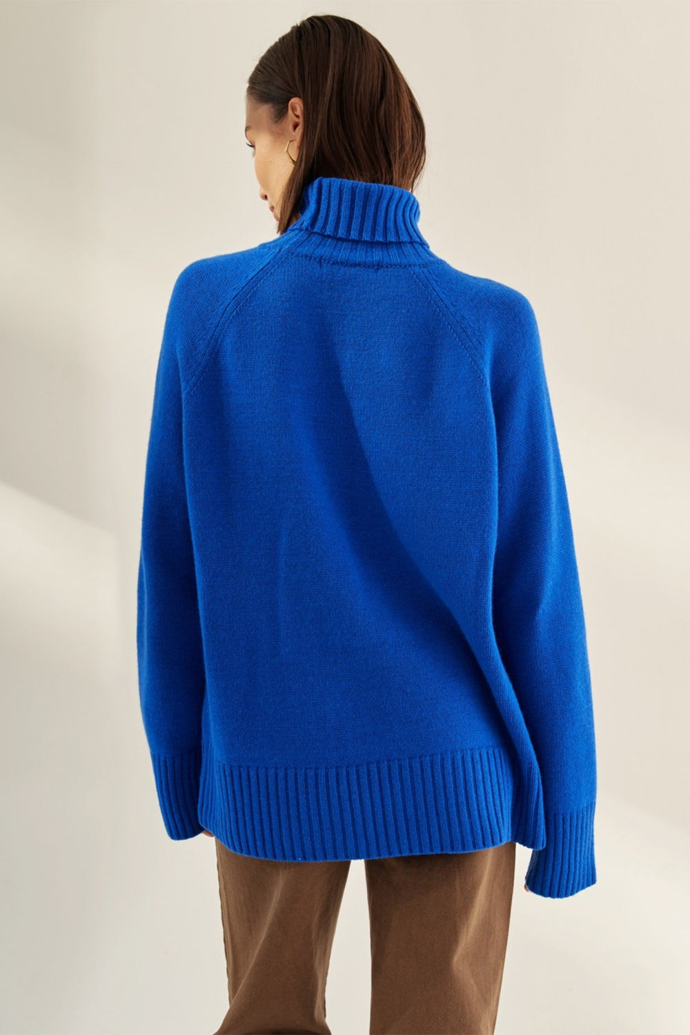 Maxct &Turtle Neck Raglan Sleeve Sweater
