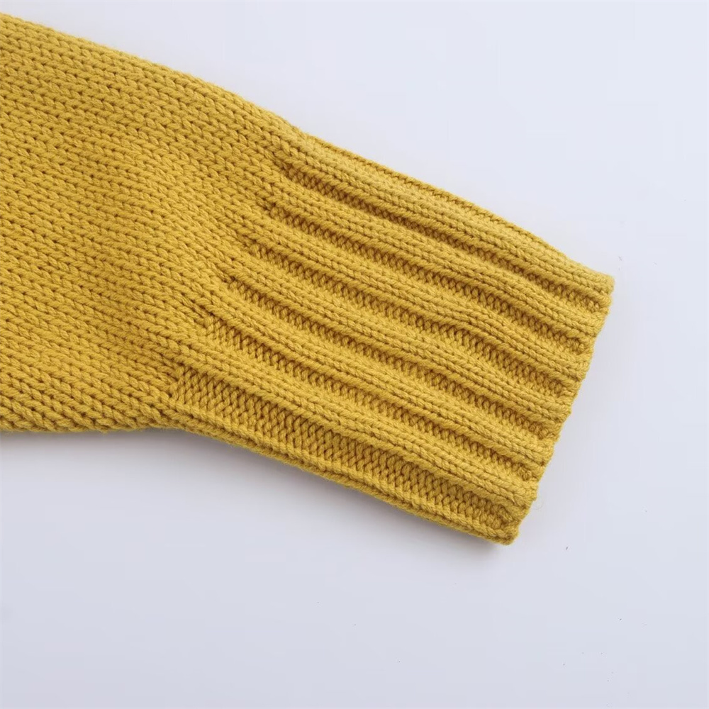 Autumn New Product Women's Sewing Decoration Long Sleeve Round Neck Loose Fork Simple Knitted Shirt