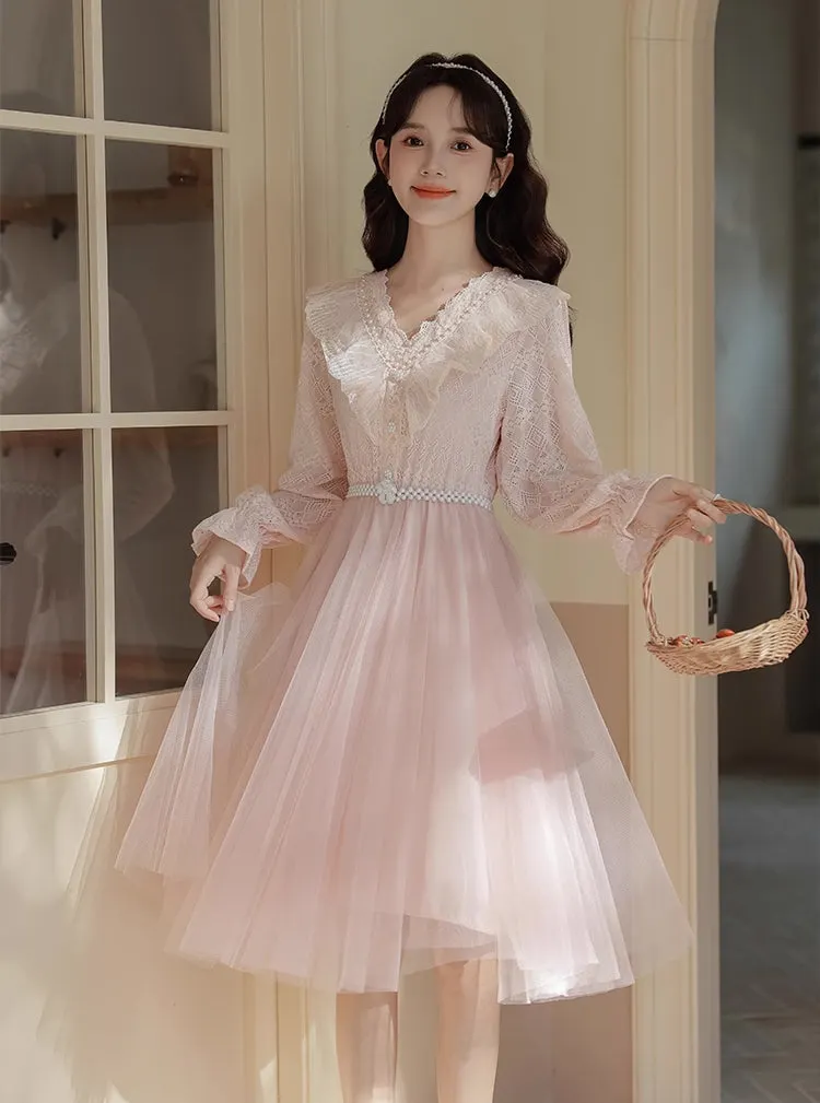 V-Neck Lace & Tulle Midi Dress Maxct
